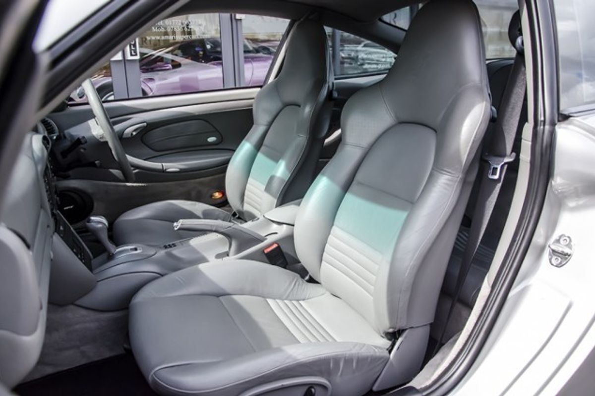 PORSCHE 911 [996] TURBO COUPE 2dr Tiptronic S