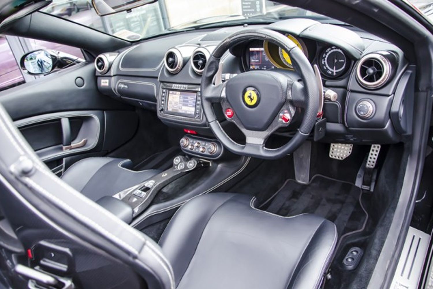 FERRARI CALIFORNIA CONVERTIBLE 2+ F1