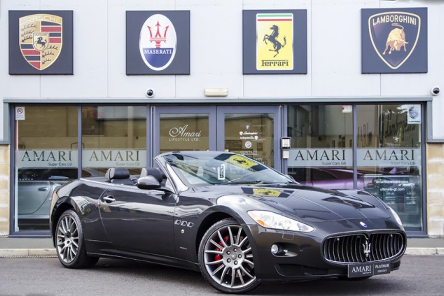 MASERATI GRANCABRIO CONVERTIBLE V8 Auto