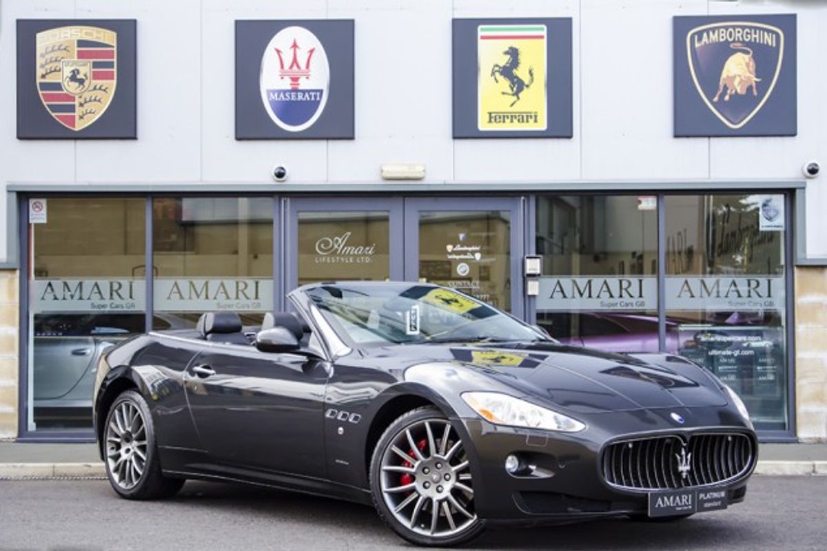 MASERATI GRANCABRIO CONVERTIBLE V8 Auto