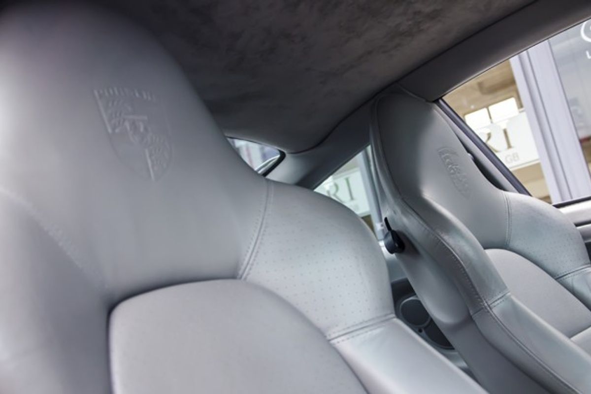 PORSCHE 911 [996] TURBO COUPE 2dr Tiptronic S