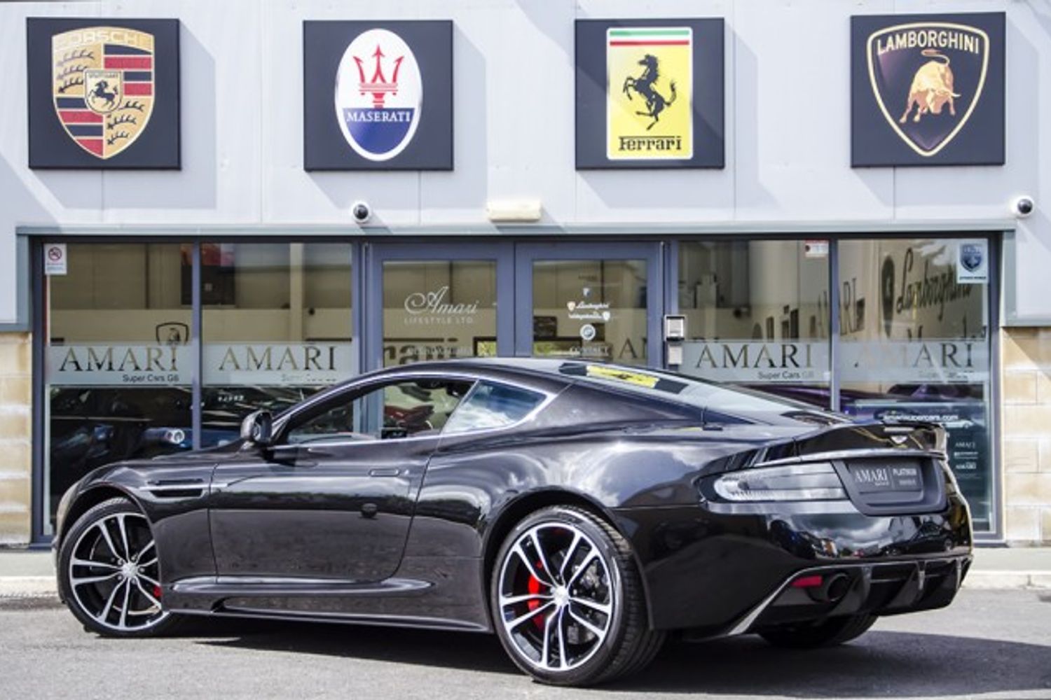 ASTON MARTIN DBS Ultimate Edition No 77/100