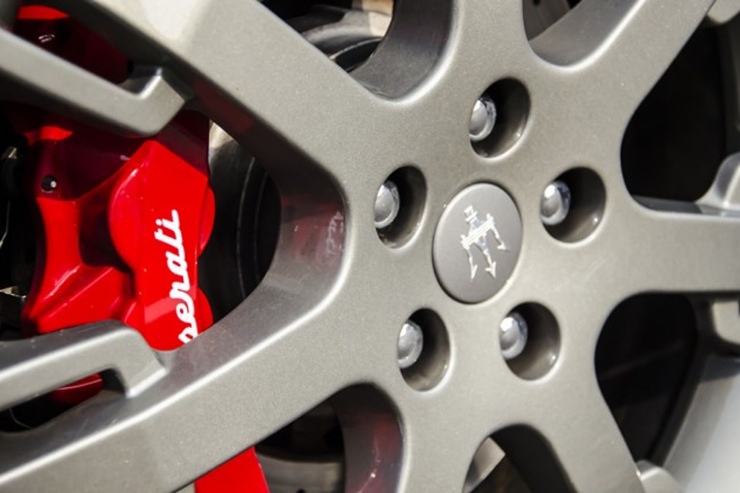 MASERATI GRANTURISMO COUPE V8 S MC Shift