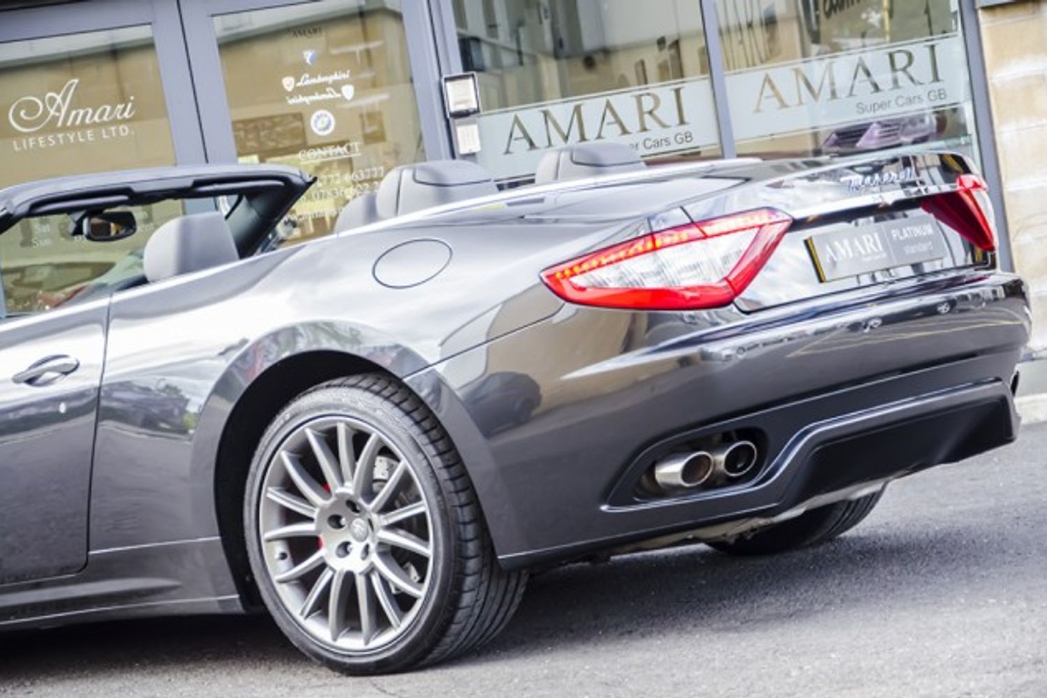 MASERATI GRANCABRIO CONVERTIBLE V8 Auto