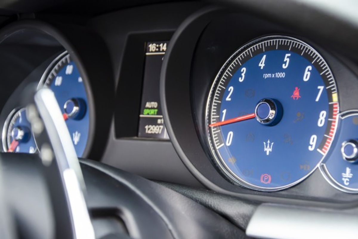 MASERATI GRANCABRIO CONVERTIBLE V8 Auto