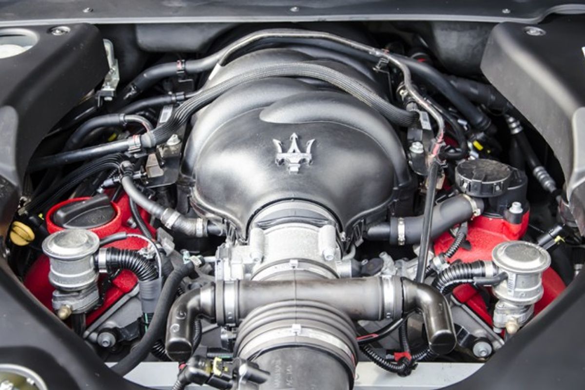 MASERATI GRANTURISMO COUPE V8 S MC Shift
