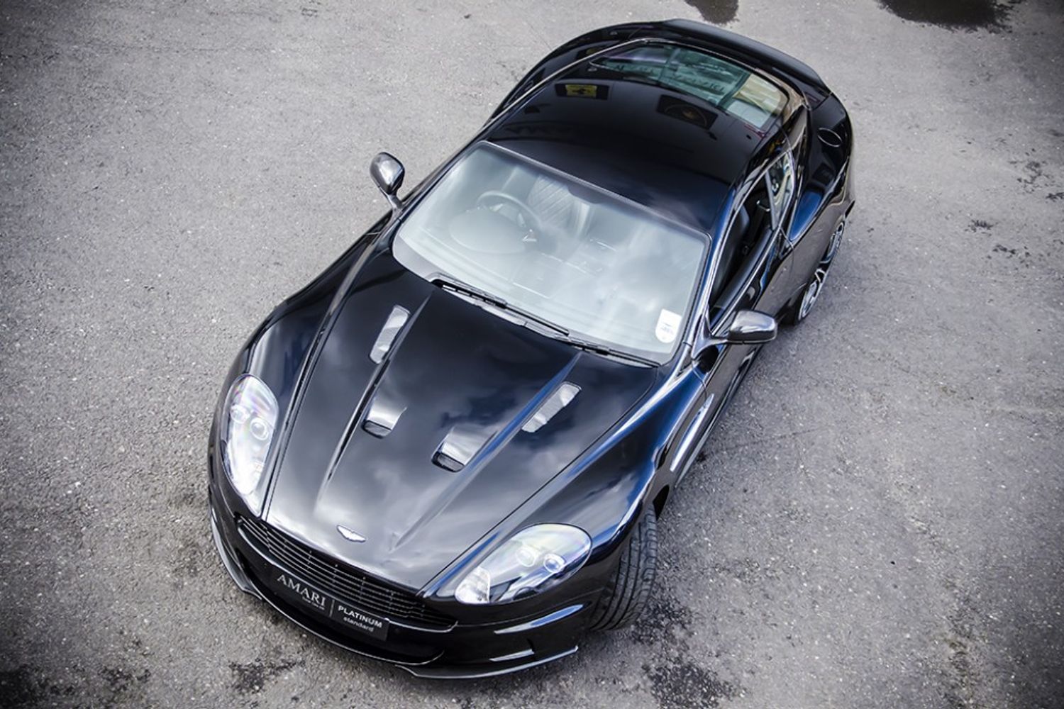 ASTON MARTIN DBS Ultimate Edition No 77/100