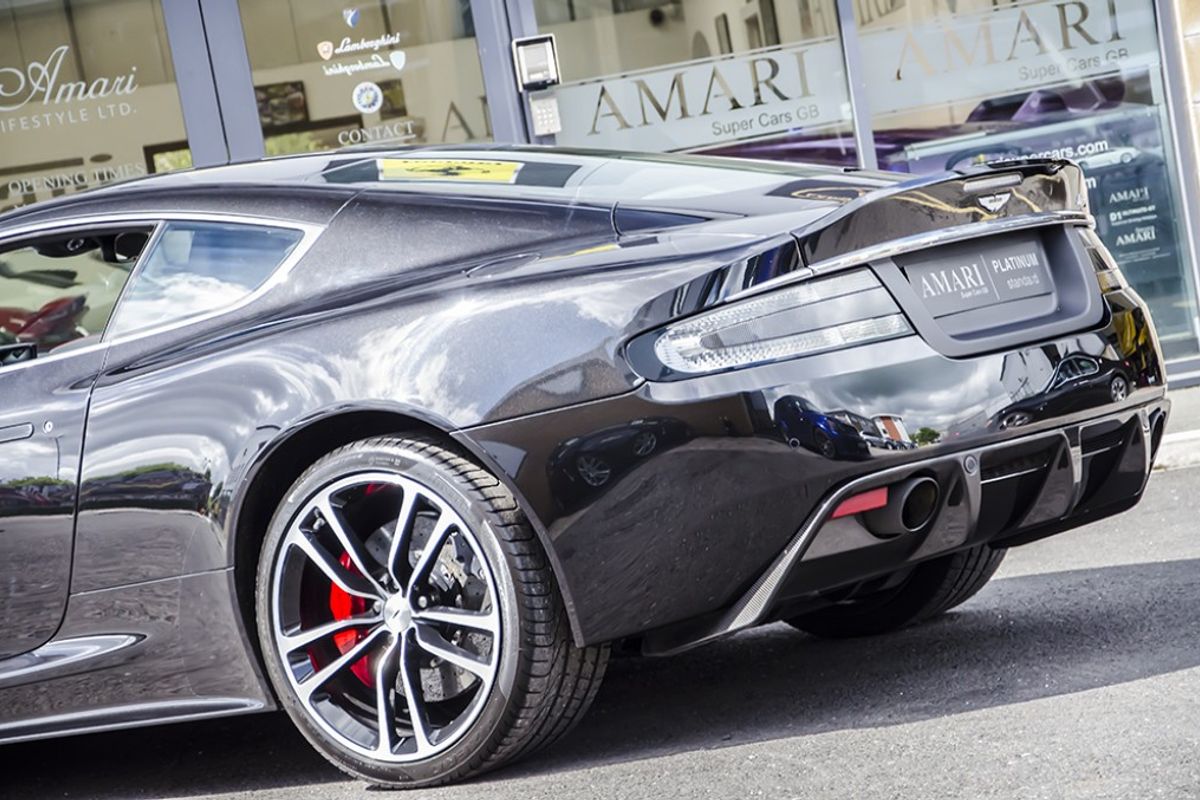 ASTON MARTIN DBS Ultimate Edition No 77/100
