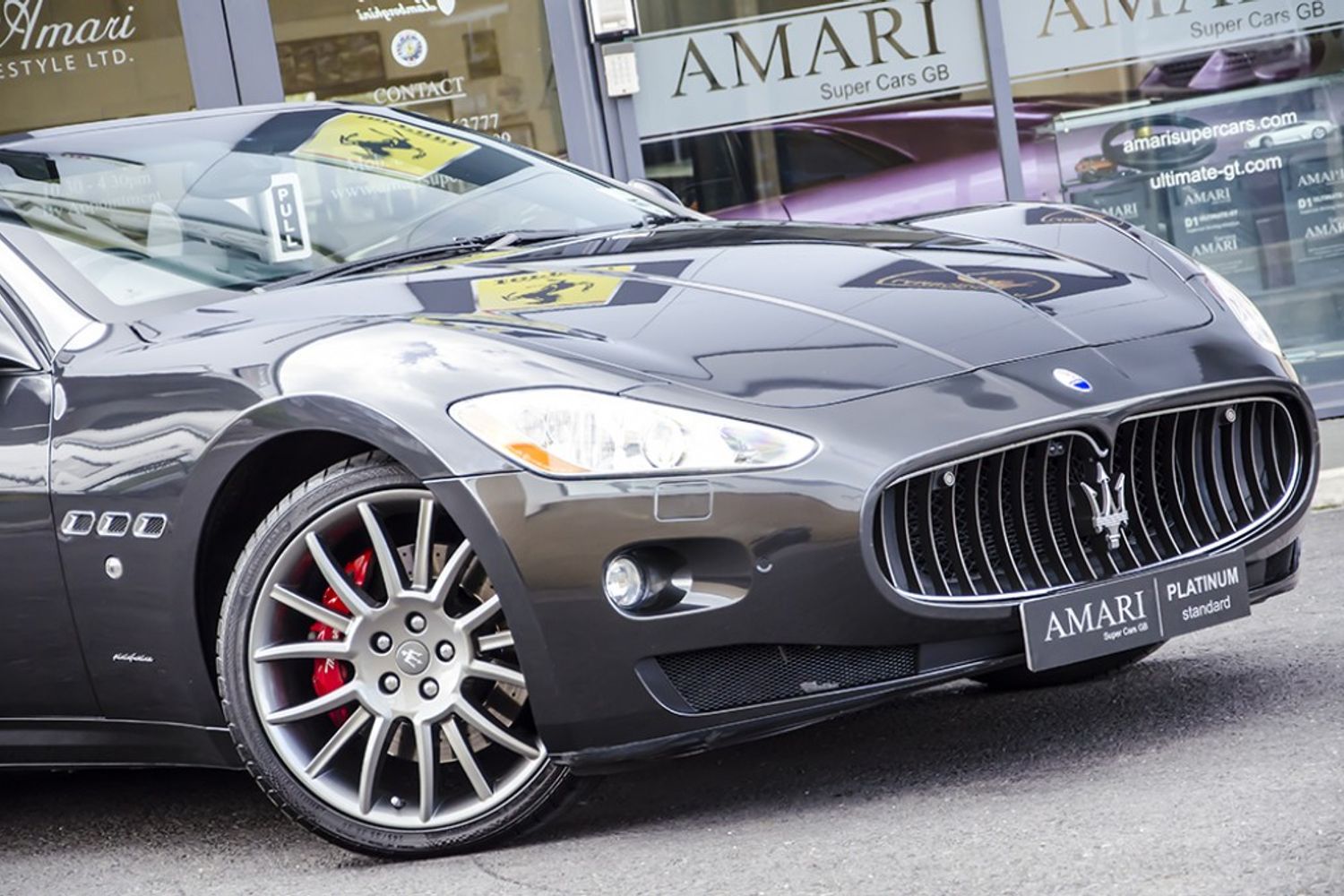 MASERATI GRANCABRIO CONVERTIBLE V8 Auto