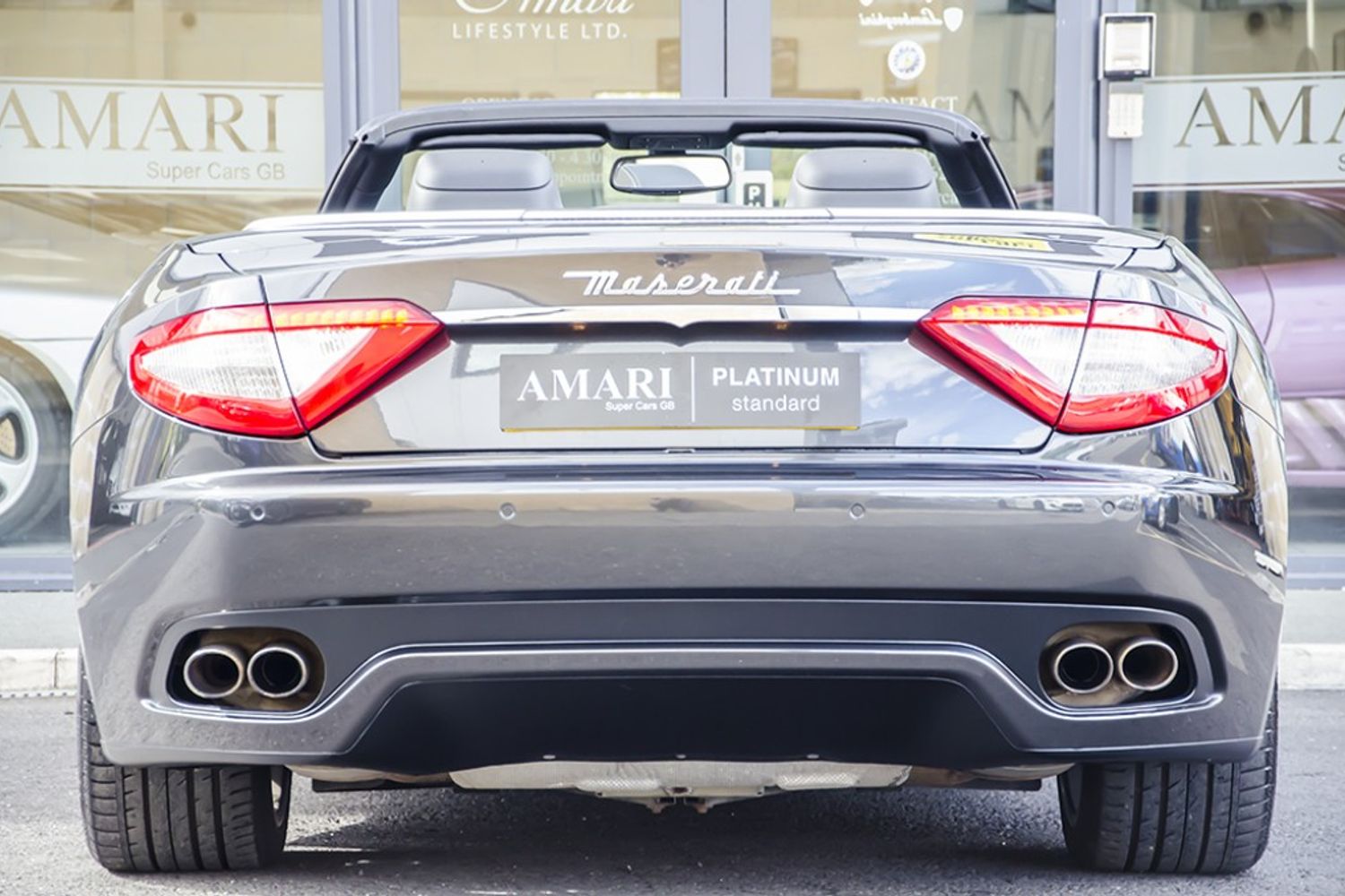 MASERATI GRANCABRIO CONVERTIBLE V8 Auto