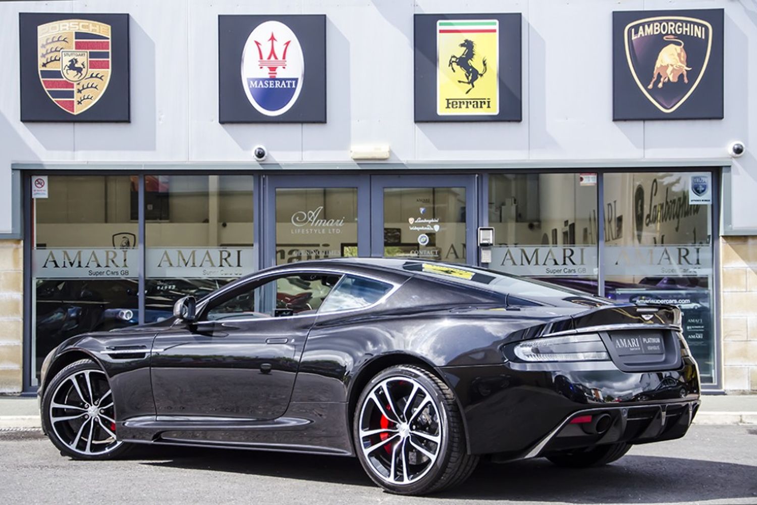 ASTON MARTIN DBS Ultimate Edition No 77/100