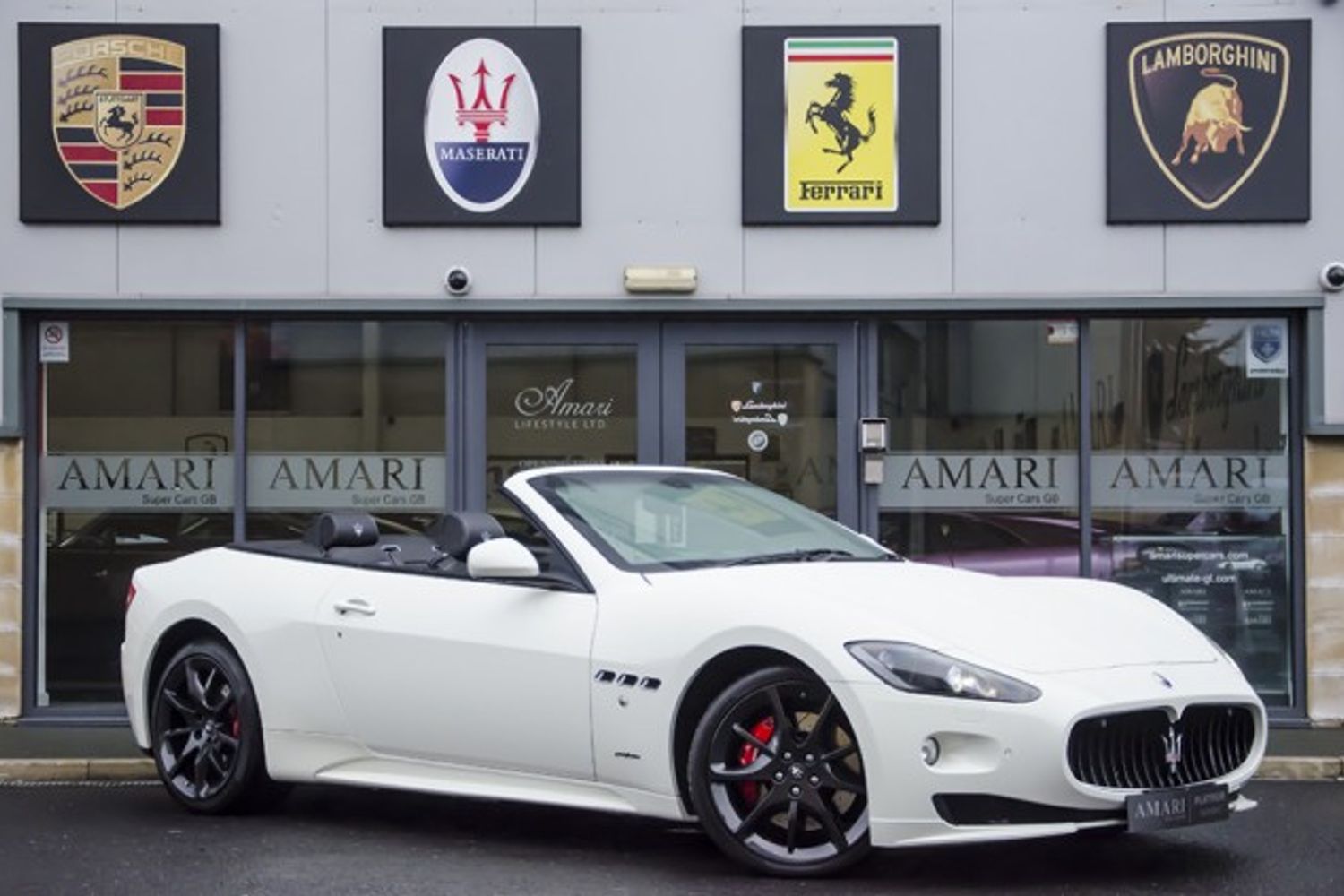 MASERATI GRANCABRIO CONVERTIBLE V8 Sport MC Shift