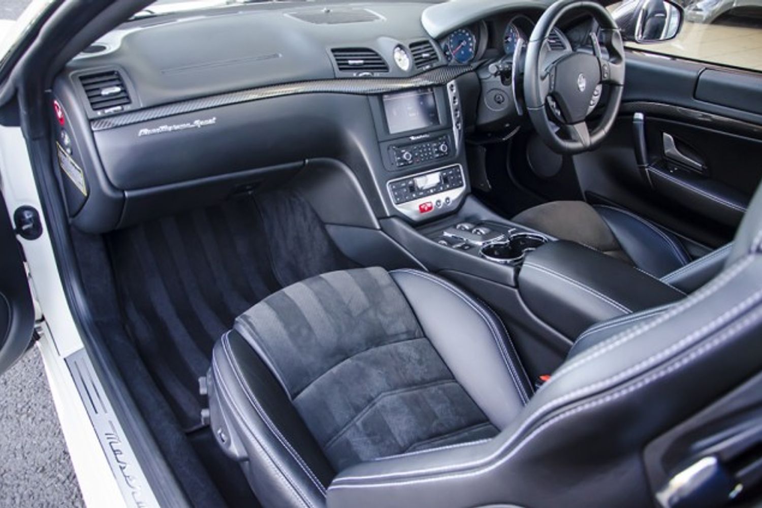 MASERATI GRANTURISMO COUPE V8 Sport MC Shift