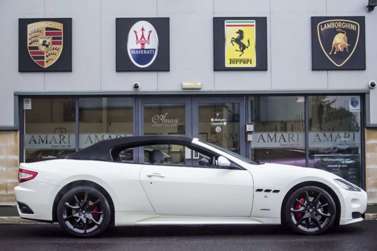 MASERATI GRANCABRIO CONVERTIBLE V8 Sport MC Shift