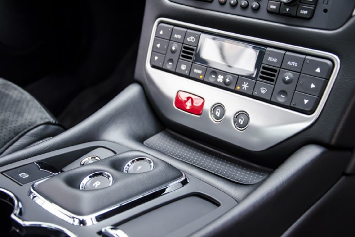 MASERATI GRANTURISMO COUPE V8 Sport MC Shift