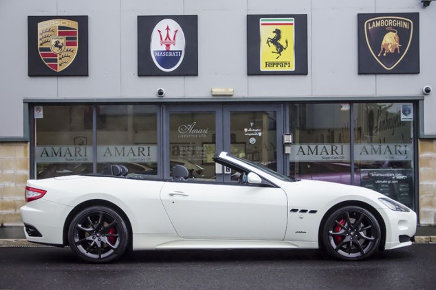 MASERATI GRANCABRIO CONVERTIBLE V8 Sport MC Shift