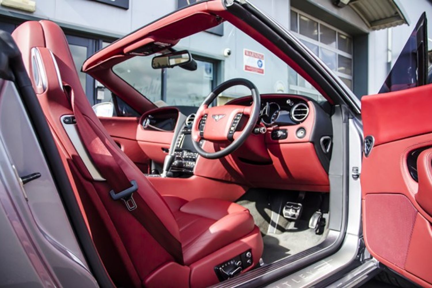 BENTLEY CONTINENTAL GTC CONVERTIBLE 6.0 W12 Auto