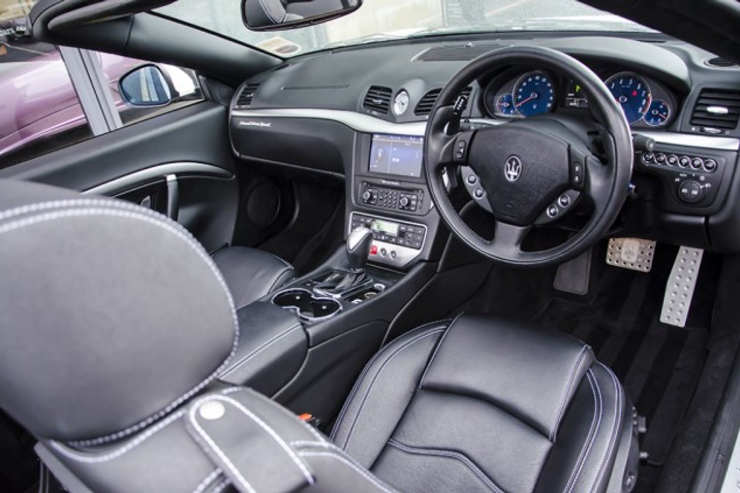 MASERATI GRANCABRIO CONVERTIBLE V8 Sport MC Shift