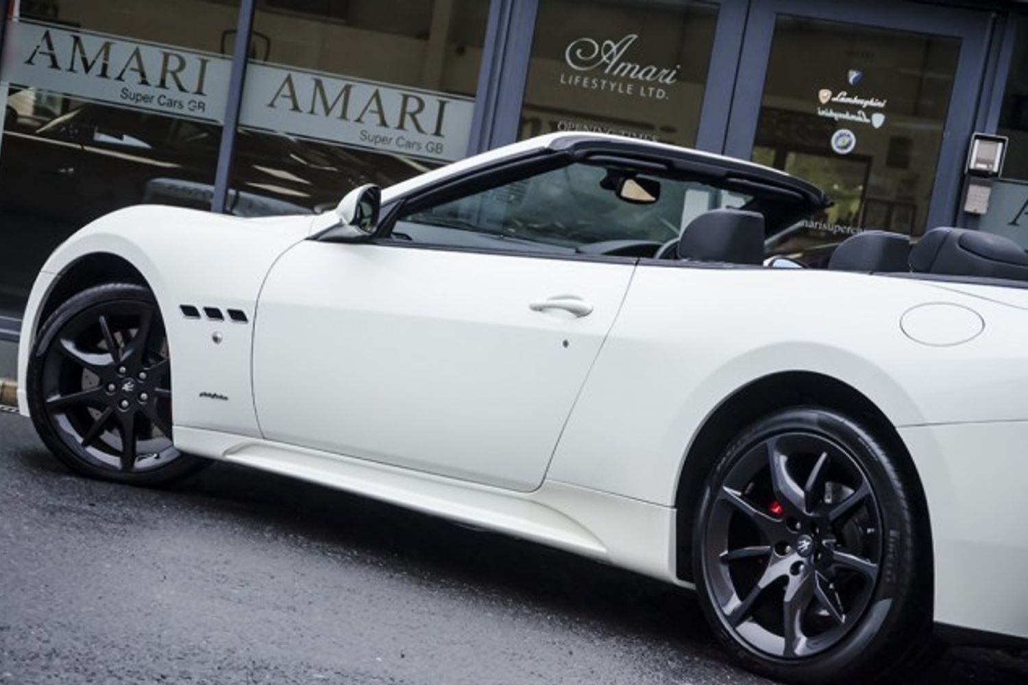 MASERATI GRANCABRIO CONVERTIBLE V8 Sport MC Shift