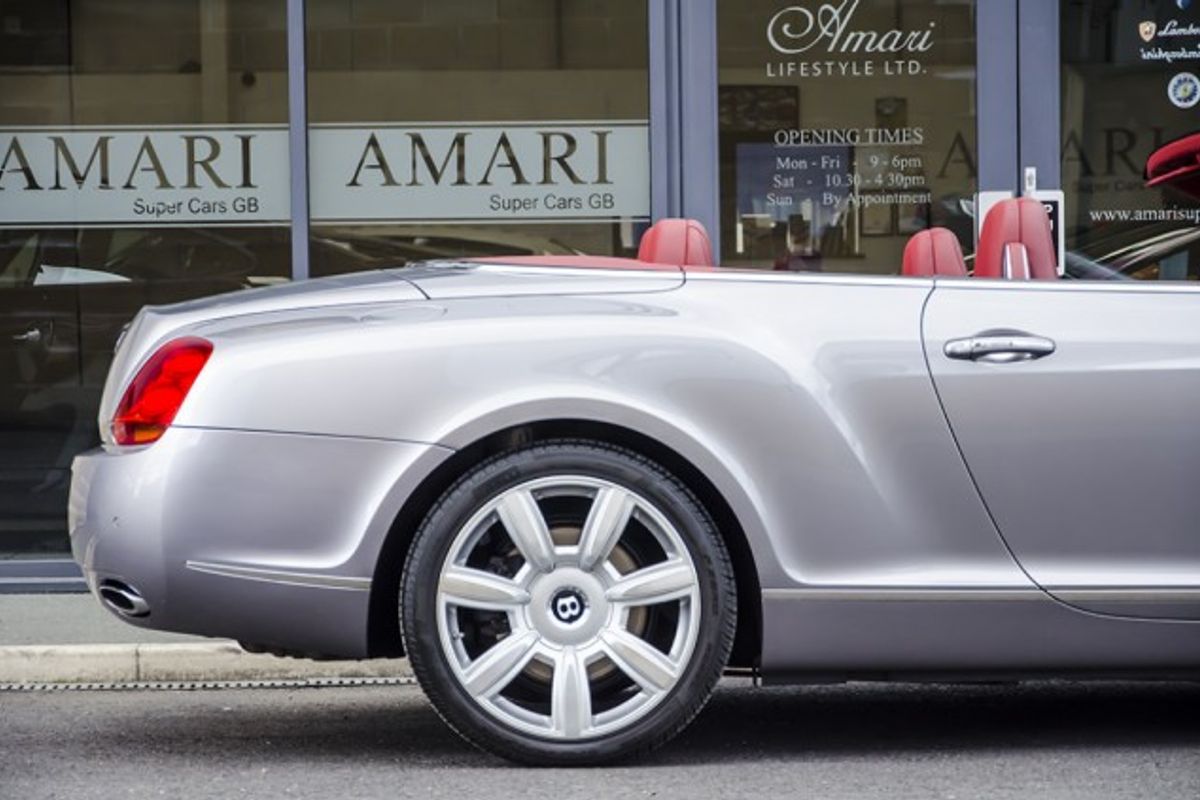 BENTLEY CONTINENTAL GTC CONVERTIBLE 6.0 W12 Auto