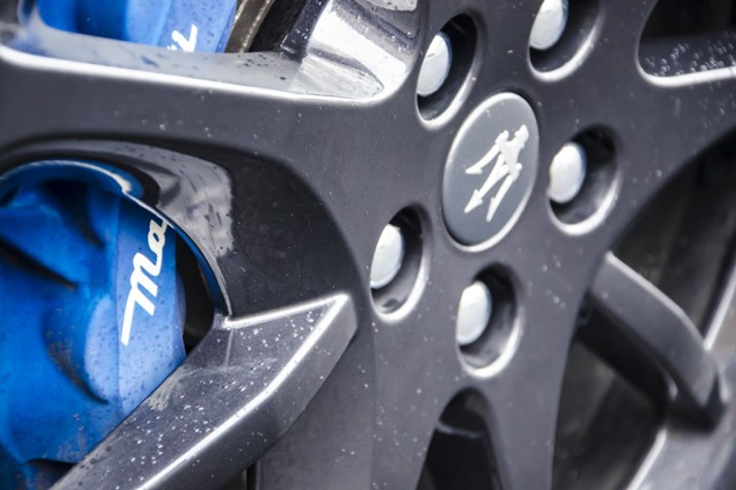 MASERATI GRANTURISMO COUPE V8 Sport MC Auto Shift