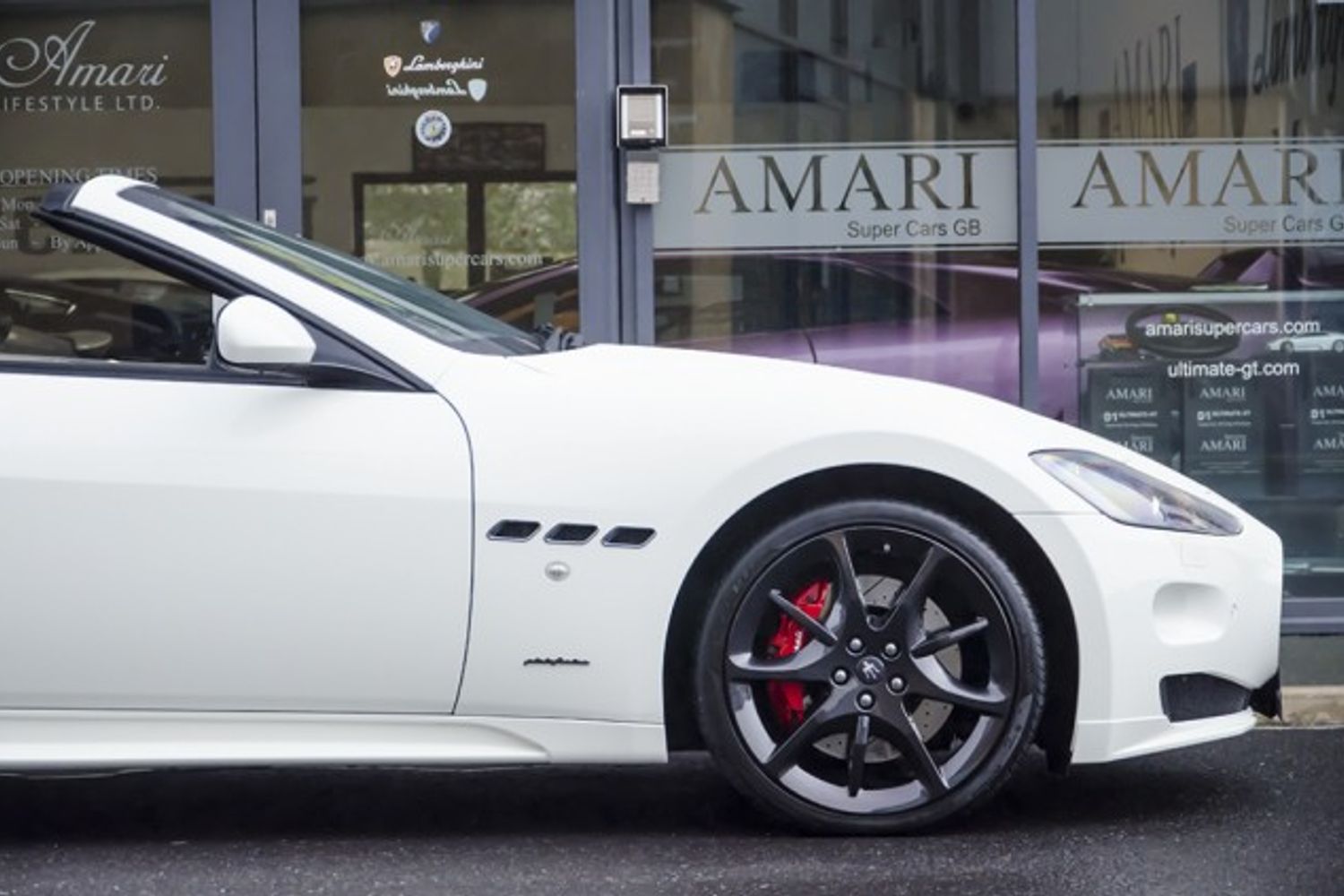 MASERATI GRANCABRIO CONVERTIBLE V8 Sport MC Shift