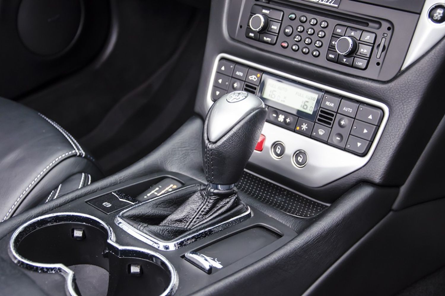 MASERATI GRANCABRIO CONVERTIBLE V8 Sport MC Shift