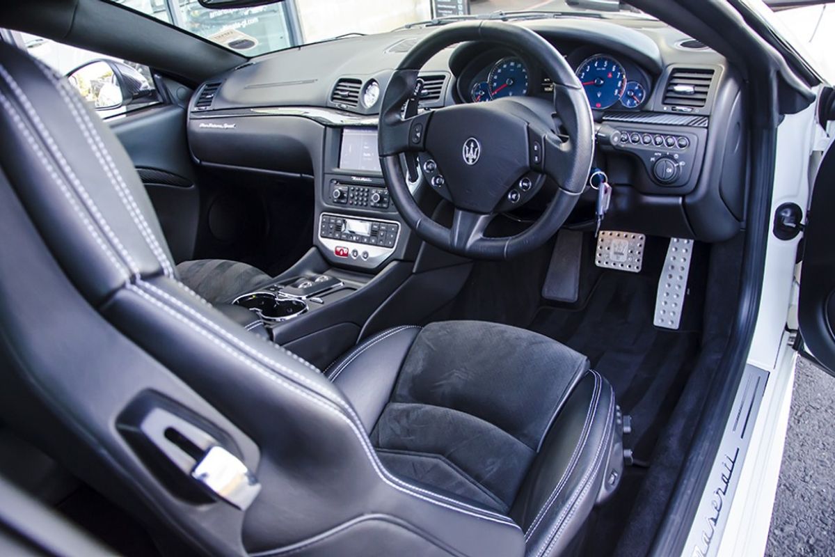 MASERATI GRANTURISMO COUPE V8 Sport MC Shift