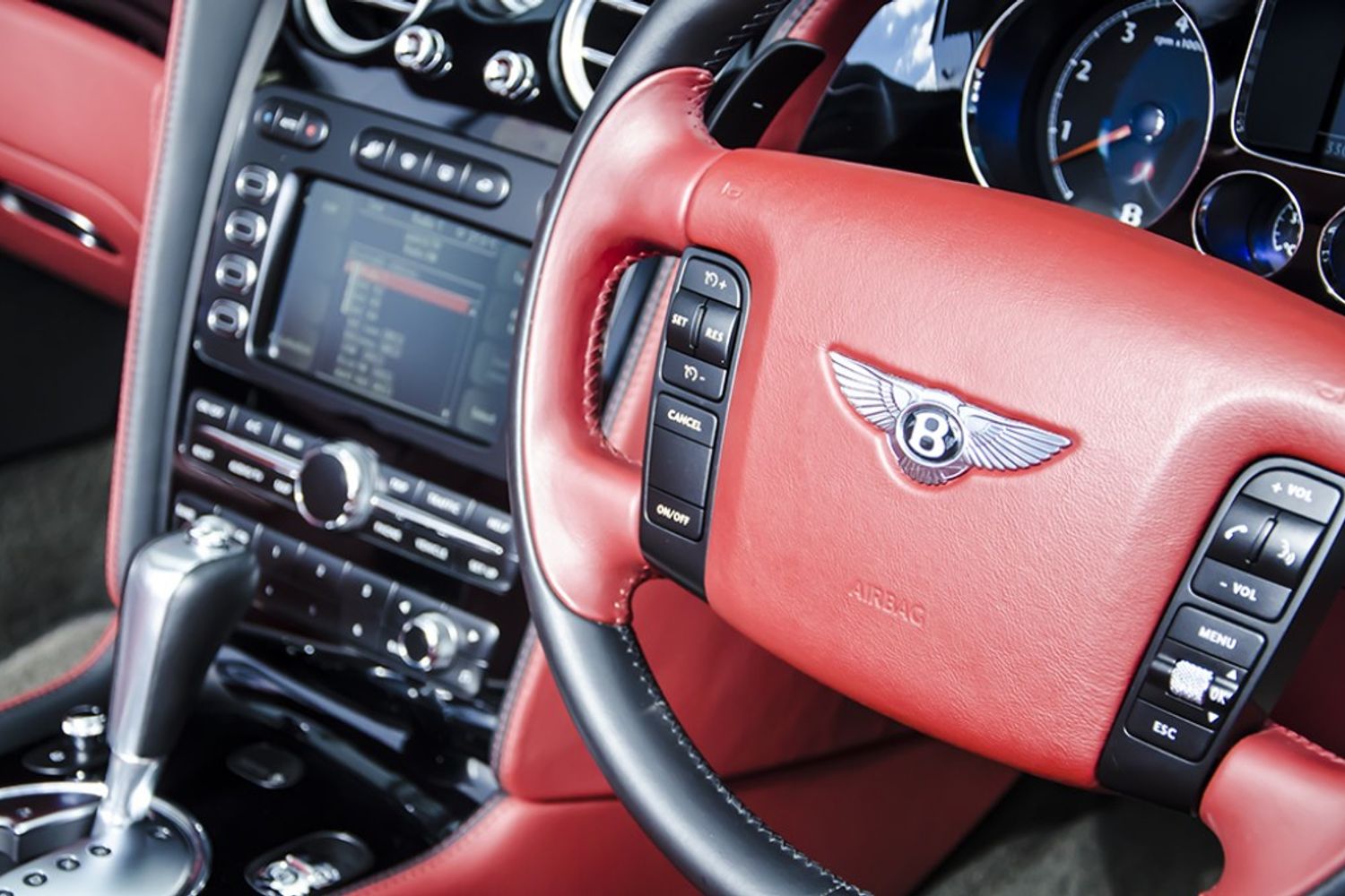BENTLEY CONTINENTAL GTC CONVERTIBLE 6.0 W12 Auto