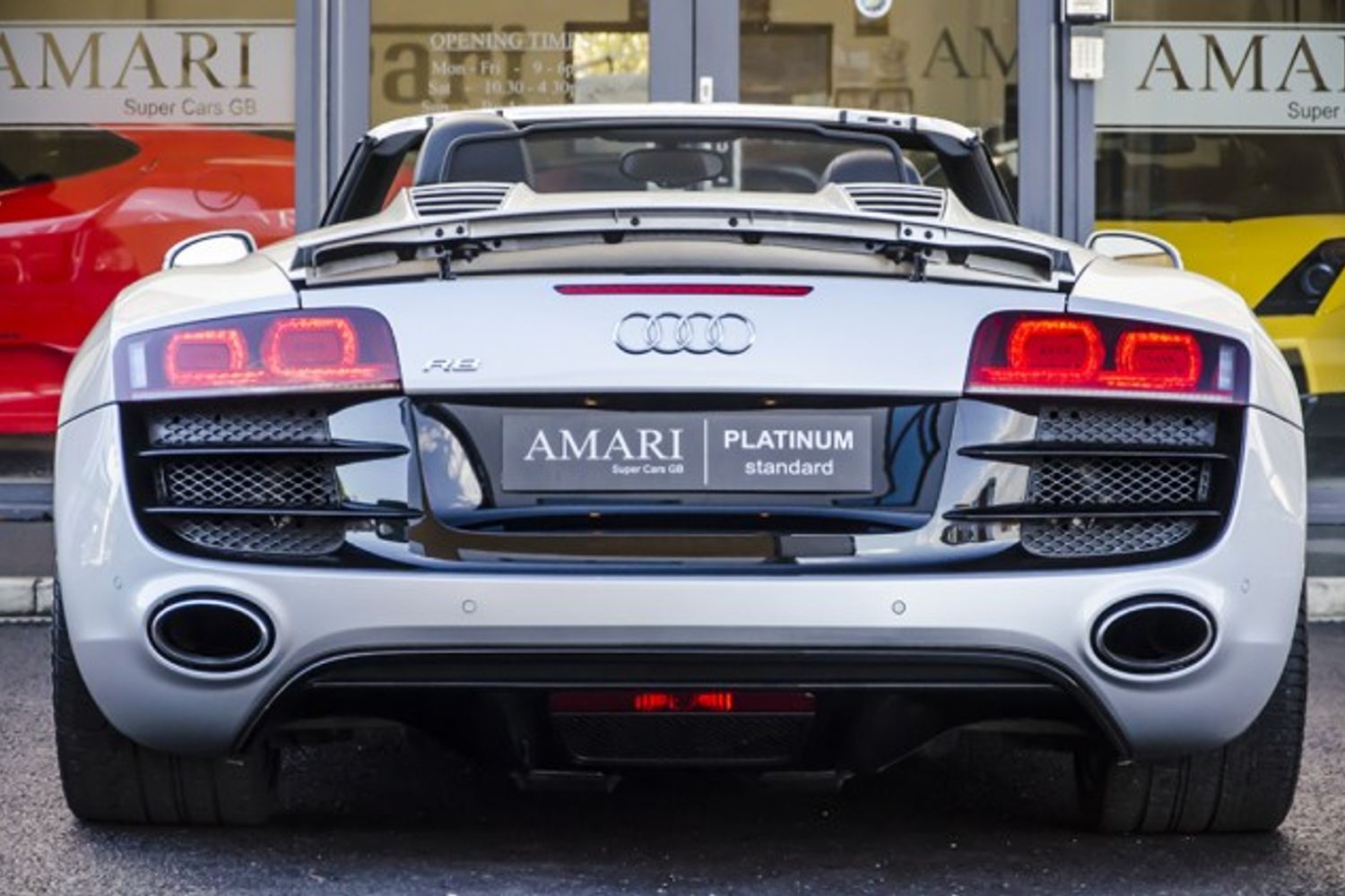 AUDI R8 SPYDER 5.2 FSI Quattro