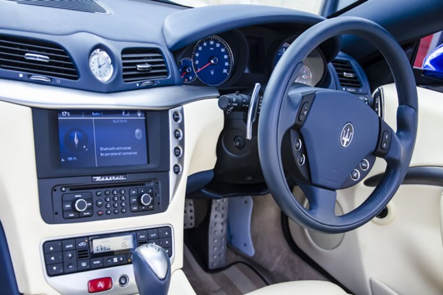 MASERATI GRANCABRIO CONVERTIBLE V8 Auto