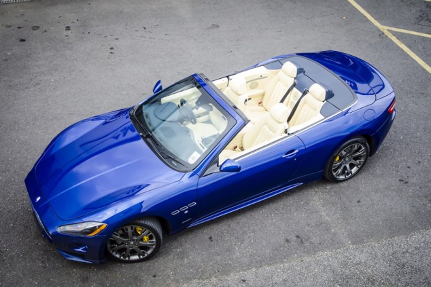 MASERATI GRANCABRIO CONVERTIBLE V8 Auto