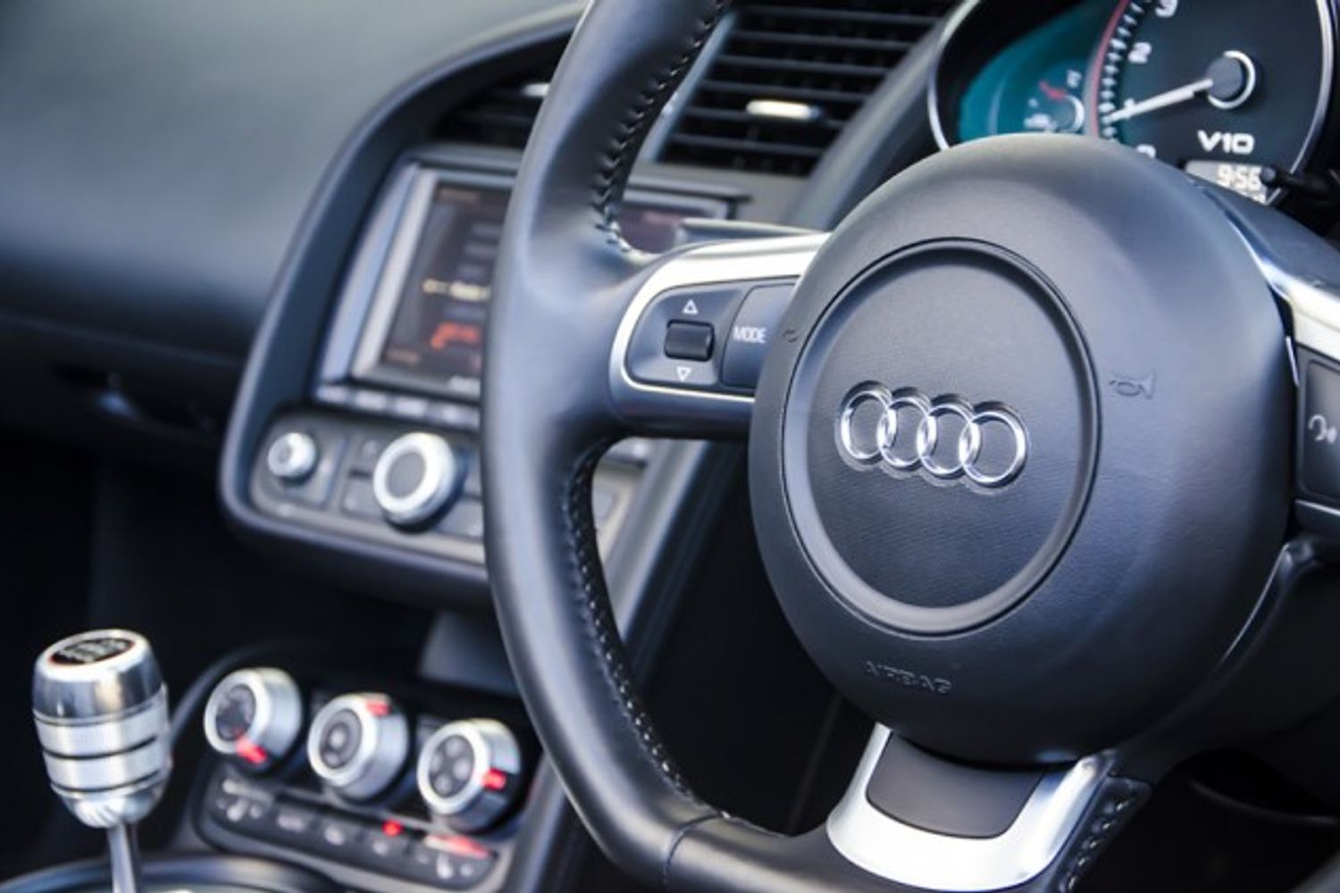 AUDI R8 SPYDER 5.2 FSI Quattro