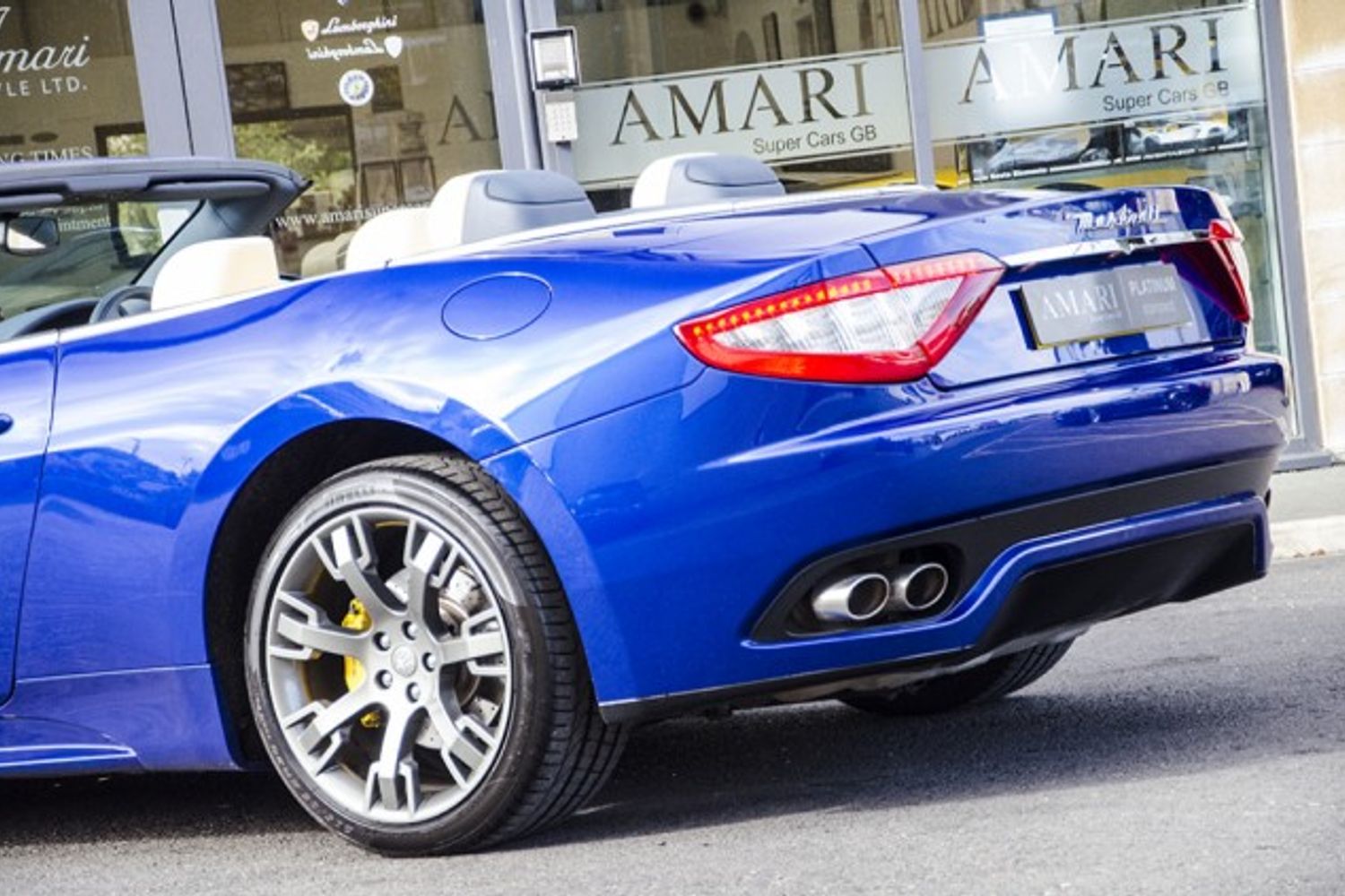MASERATI GRANCABRIO CONVERTIBLE V8 Auto