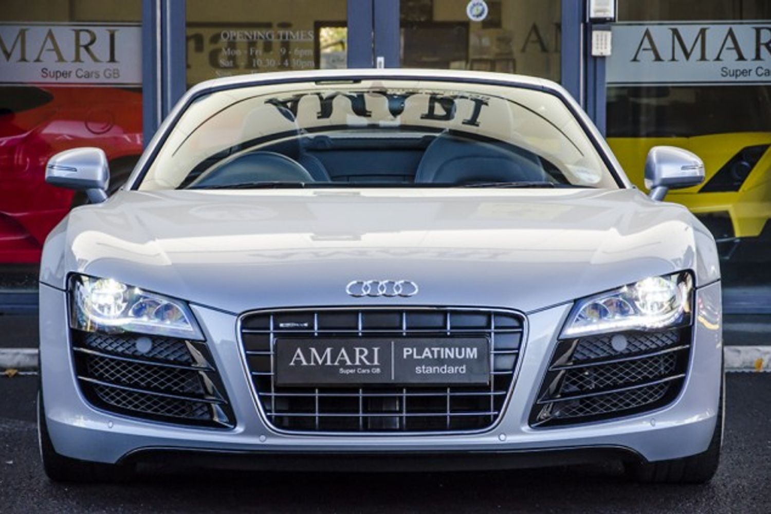 AUDI R8 SPYDER 5.2 FSI Quattro