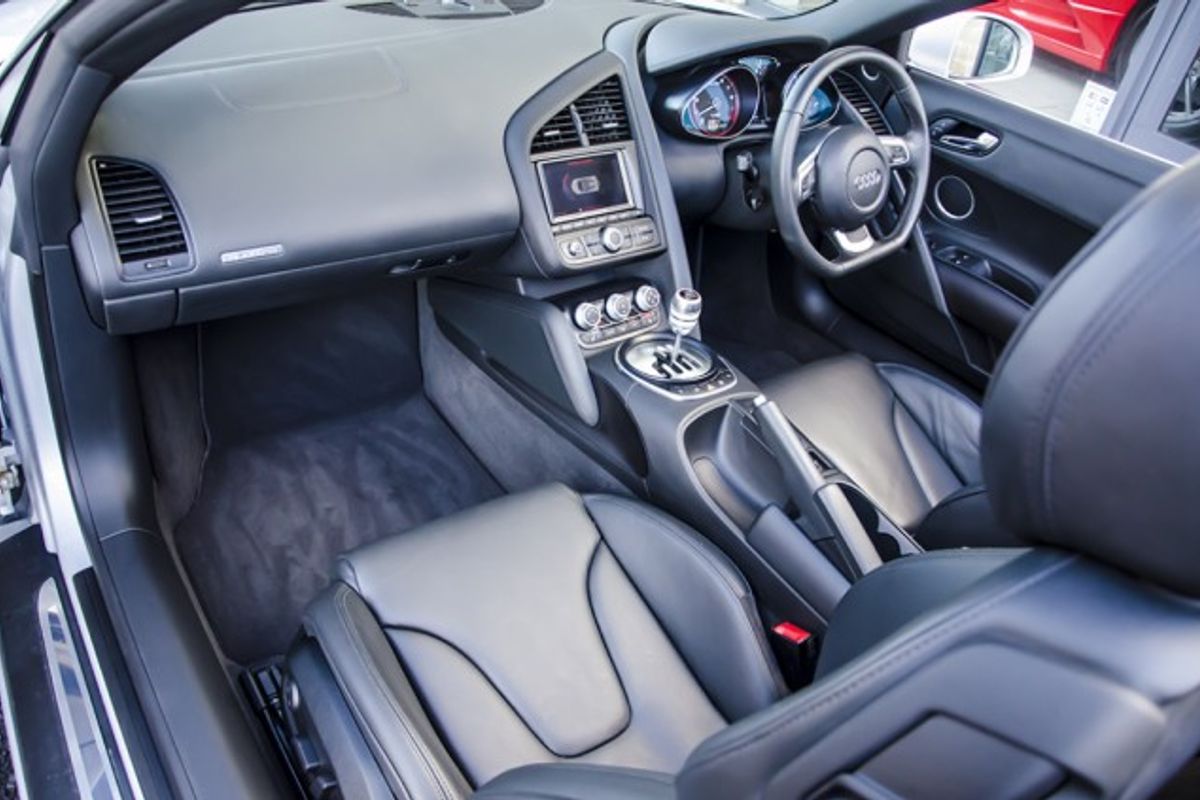 AUDI R8 SPYDER 5.2 FSI Quattro