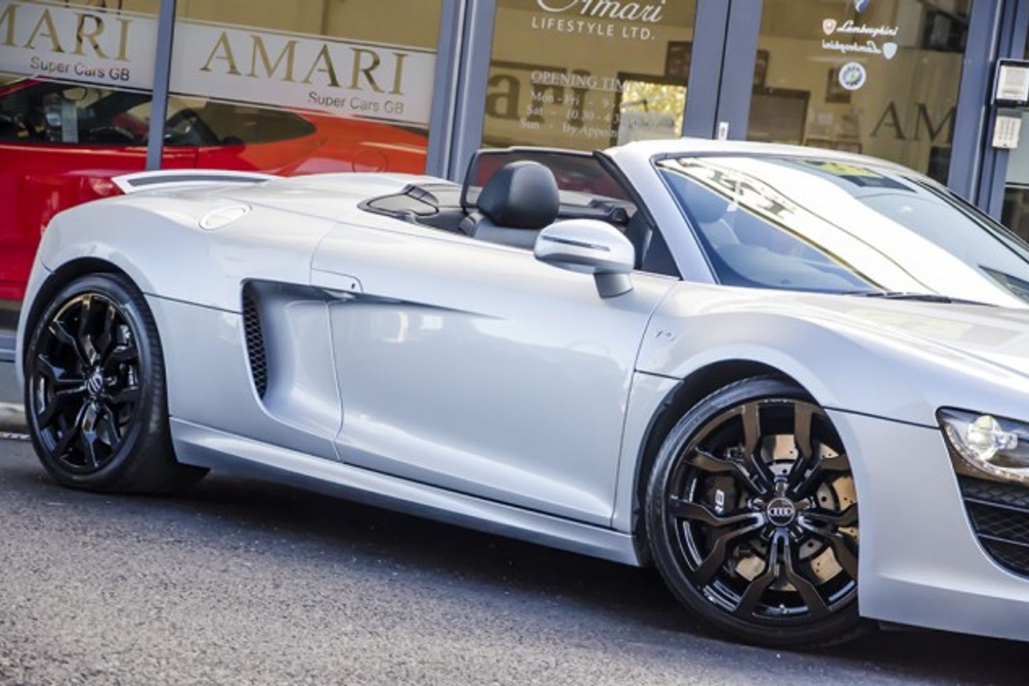 AUDI R8 SPYDER 5.2 FSI Quattro