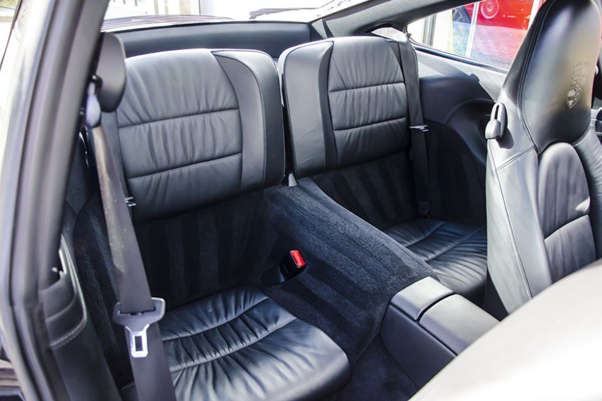 PORSCHE 911 [996] CARRERA 4 COUPE S Tiptronic S