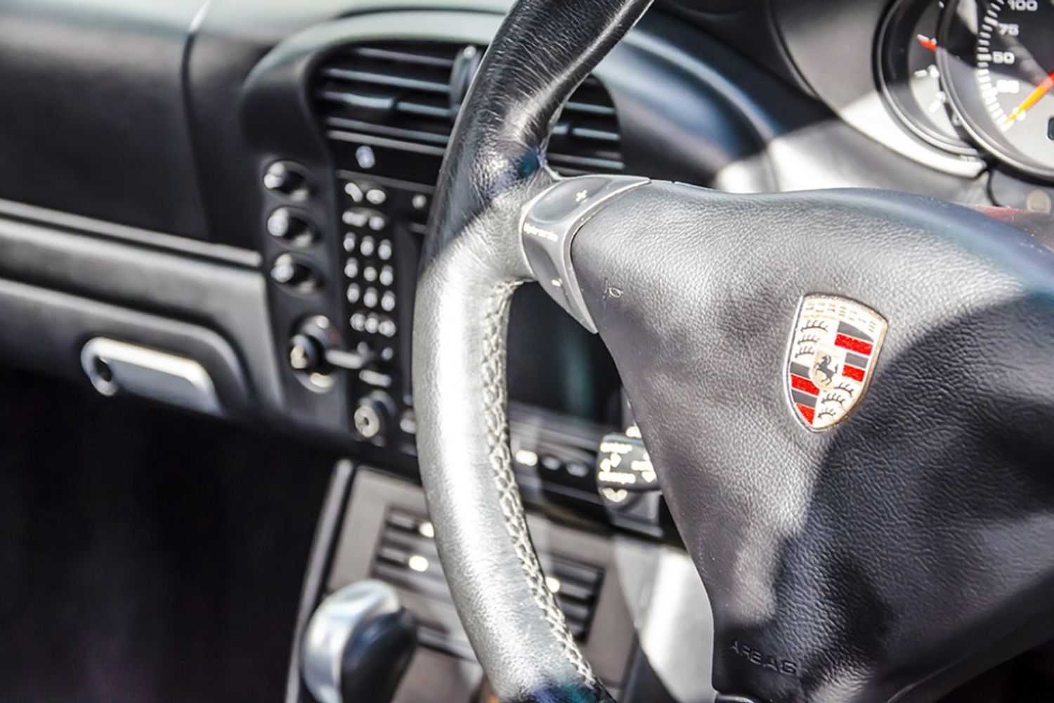 PORSCHE 911 [996] CARRERA 4 COUPE S Tiptronic S