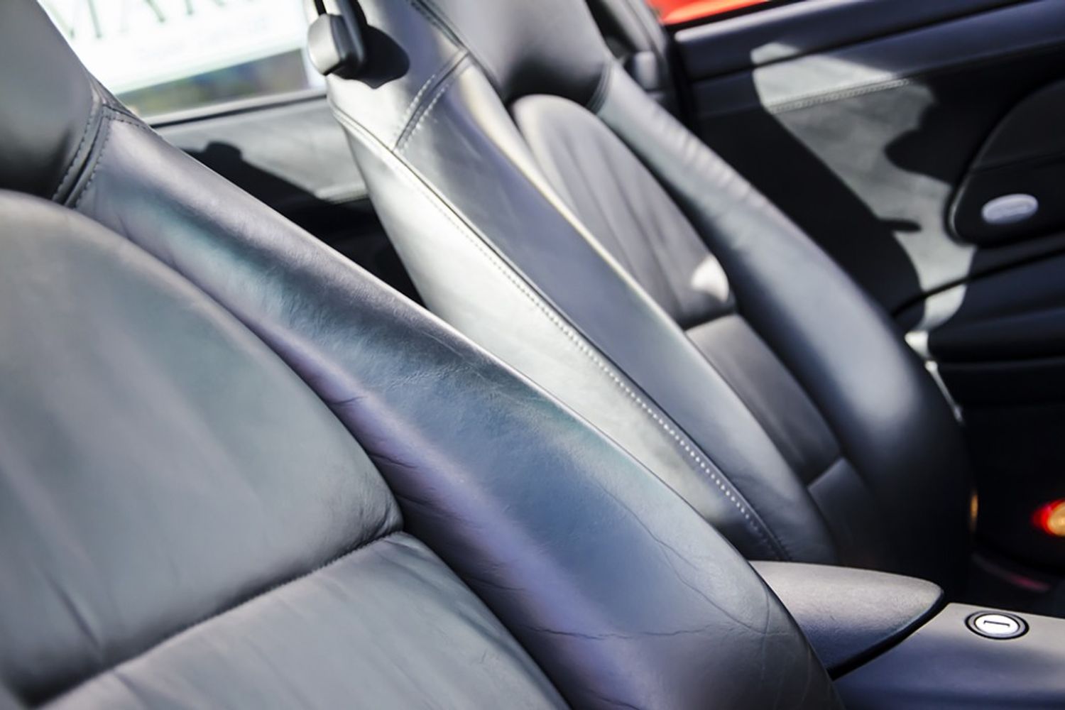 PORSCHE 911 [996] CARRERA 4 COUPE S Tiptronic S