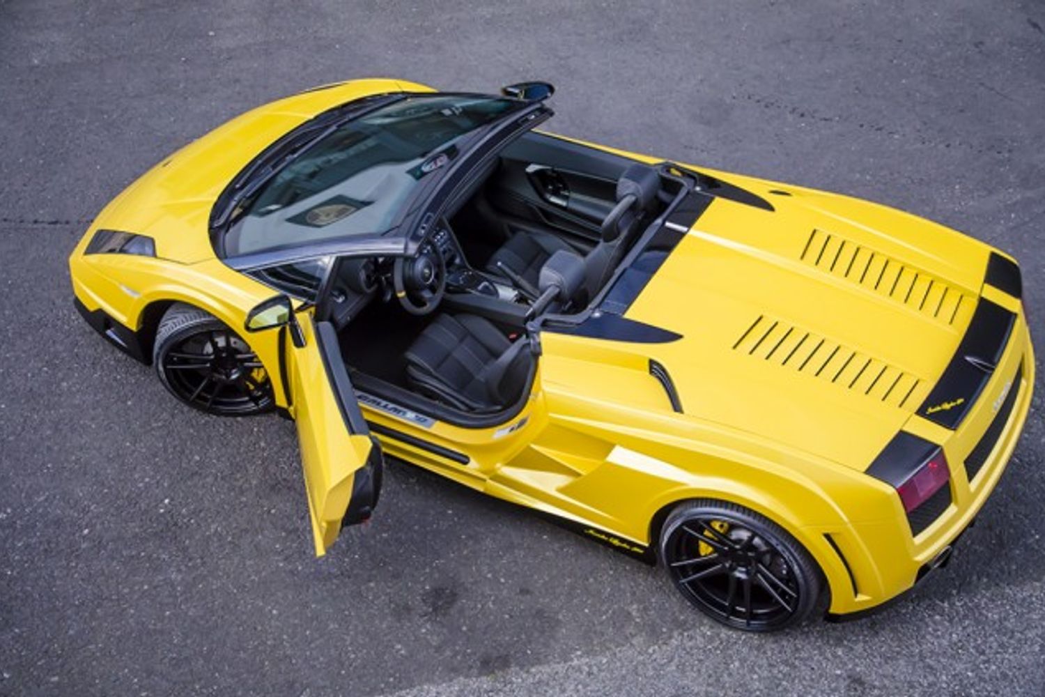 LAMBORGHINI Gallardo Invidia 560 Spyder