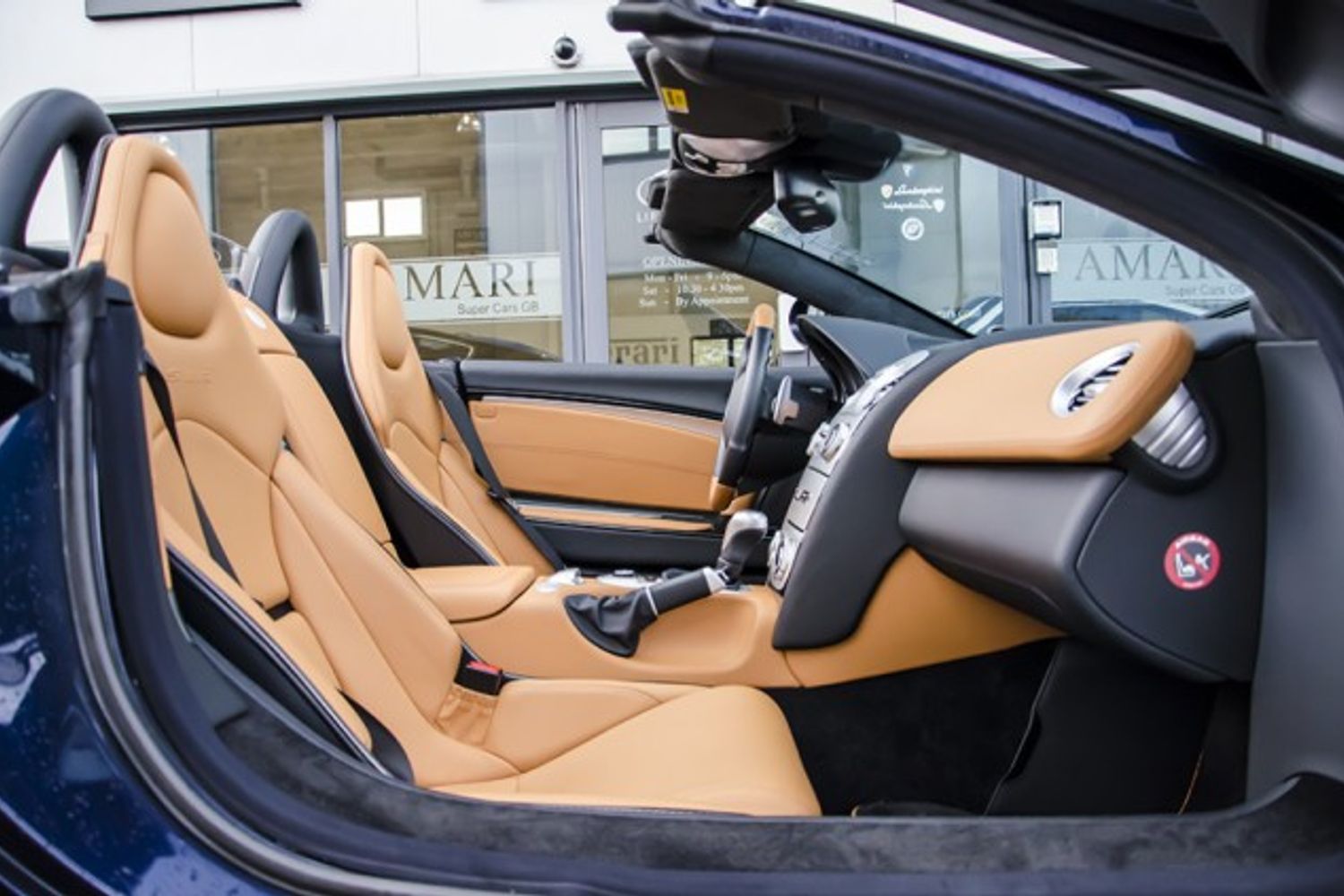 MERCEDES-BENZ McLaren SLR Roadster