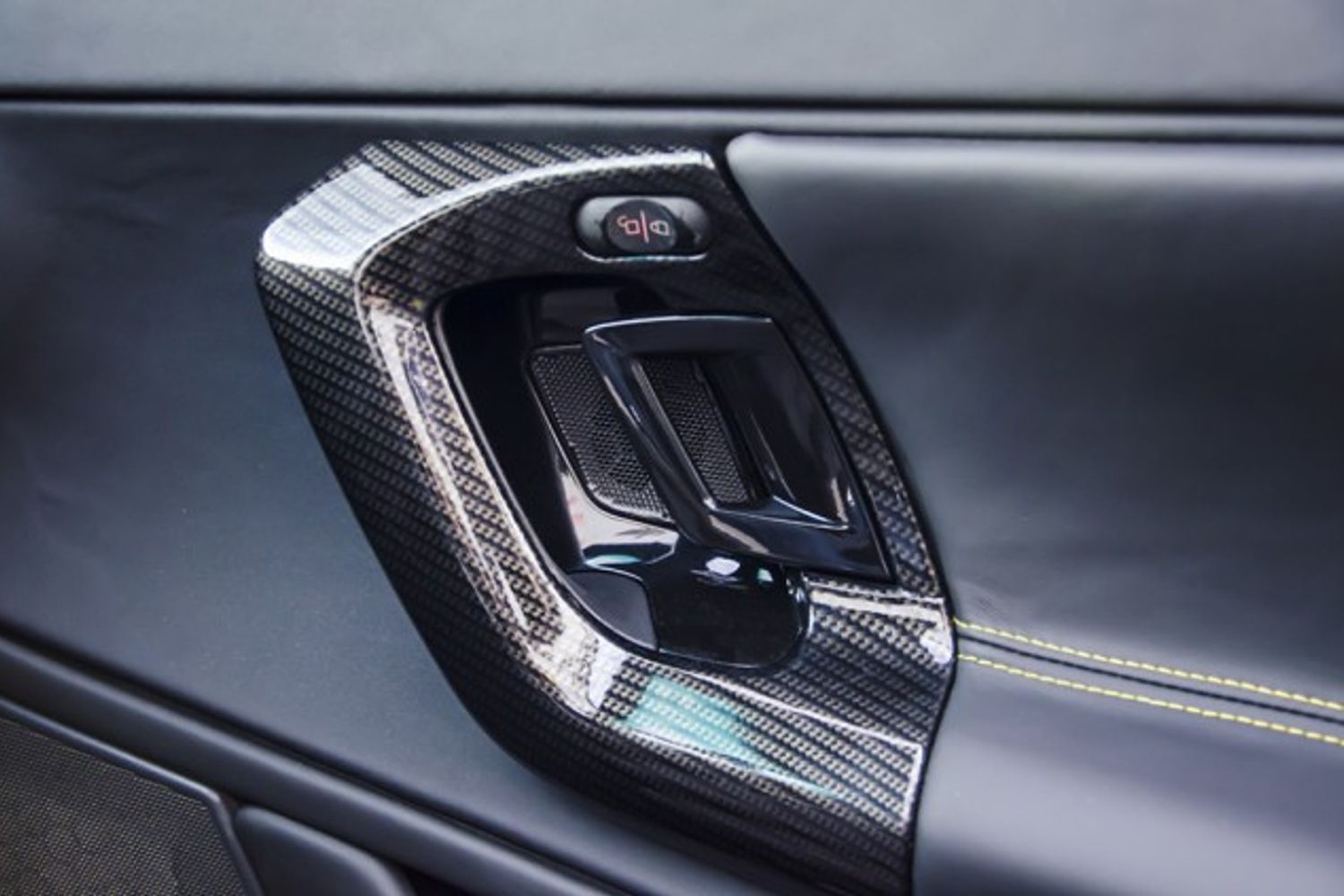 LAMBORGHINI Gallardo Invidia 560 Spyder