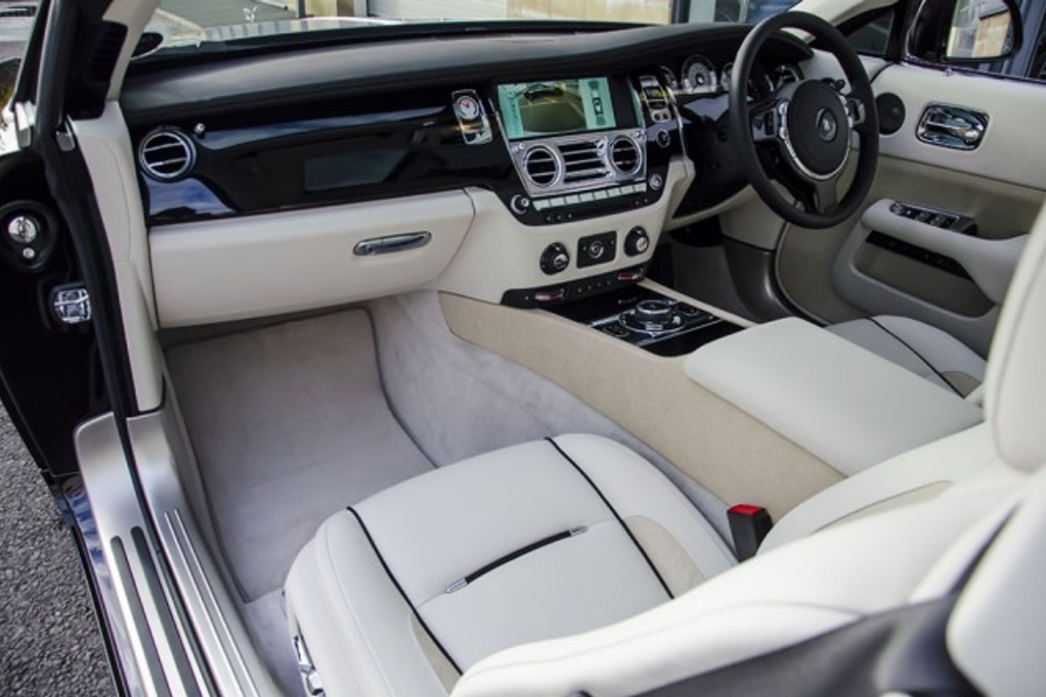 ROLLS-ROYCE WRAITH COUPE 2dr Auto