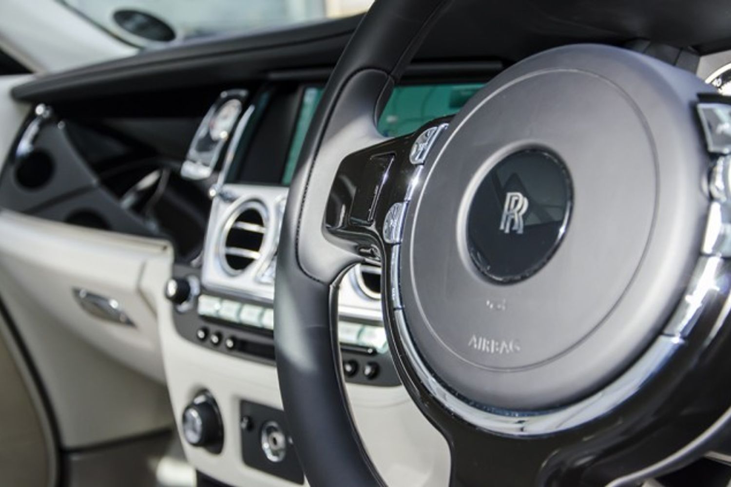 ROLLS-ROYCE WRAITH COUPE 2dr Auto