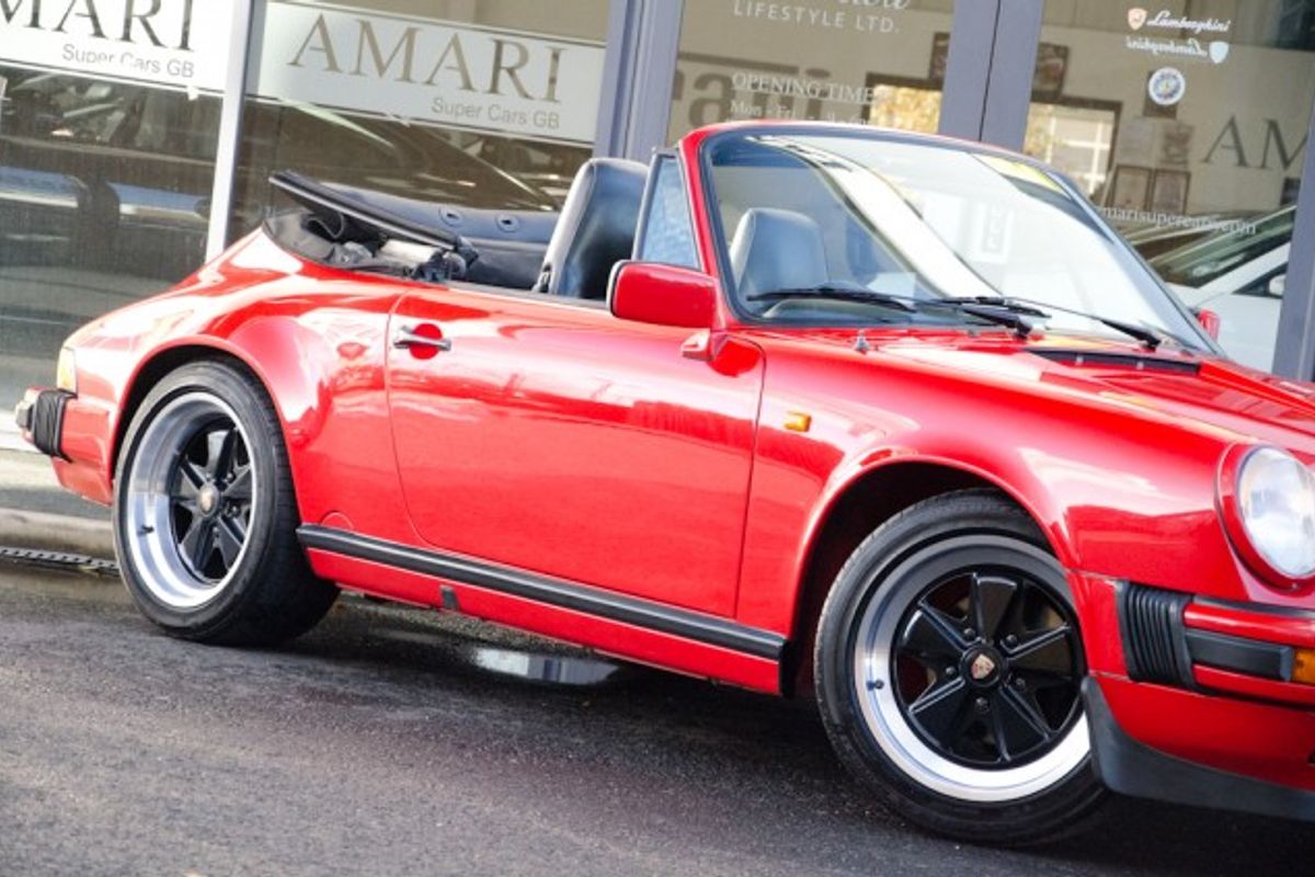 PORSCHE 911 Sports