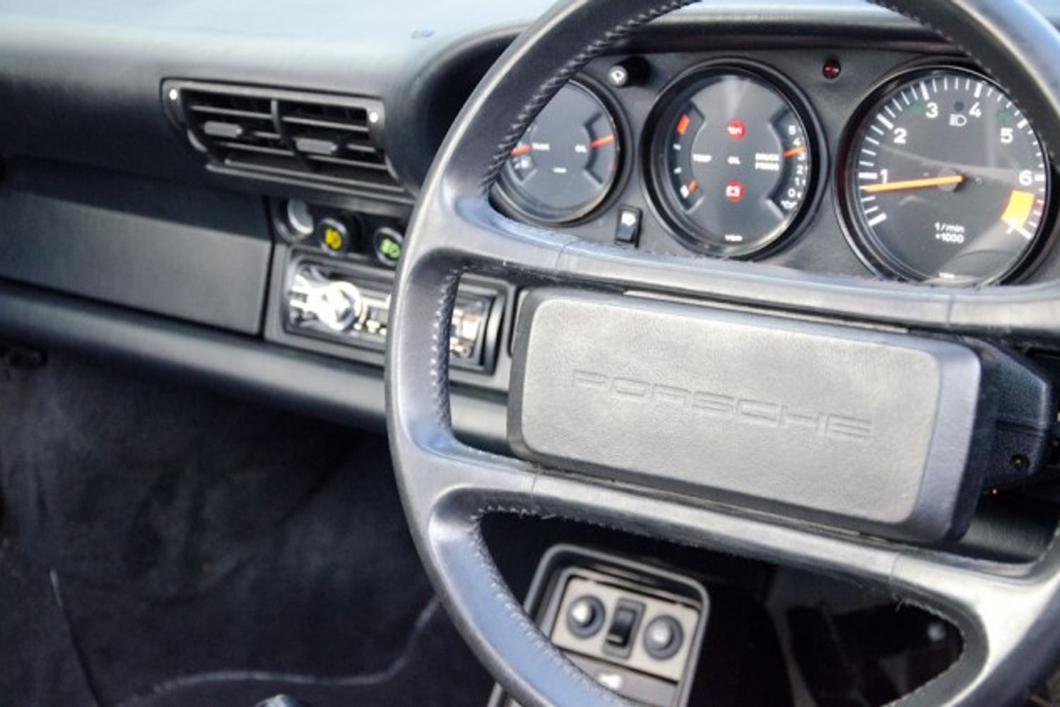 PORSCHE 911 Sports