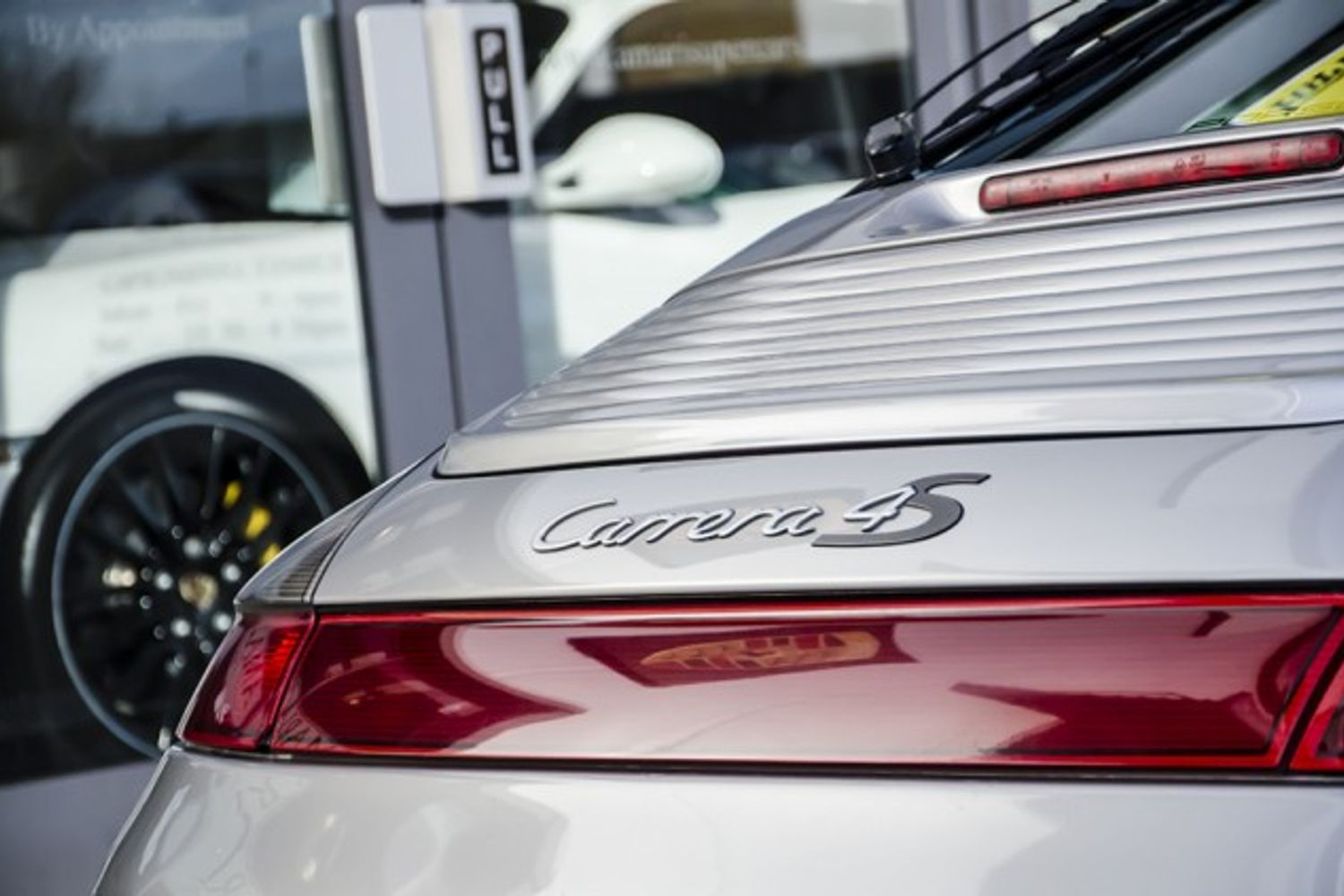 PORSCHE 911 [996] CARRERA 4 COUPE S Tiptronic S
