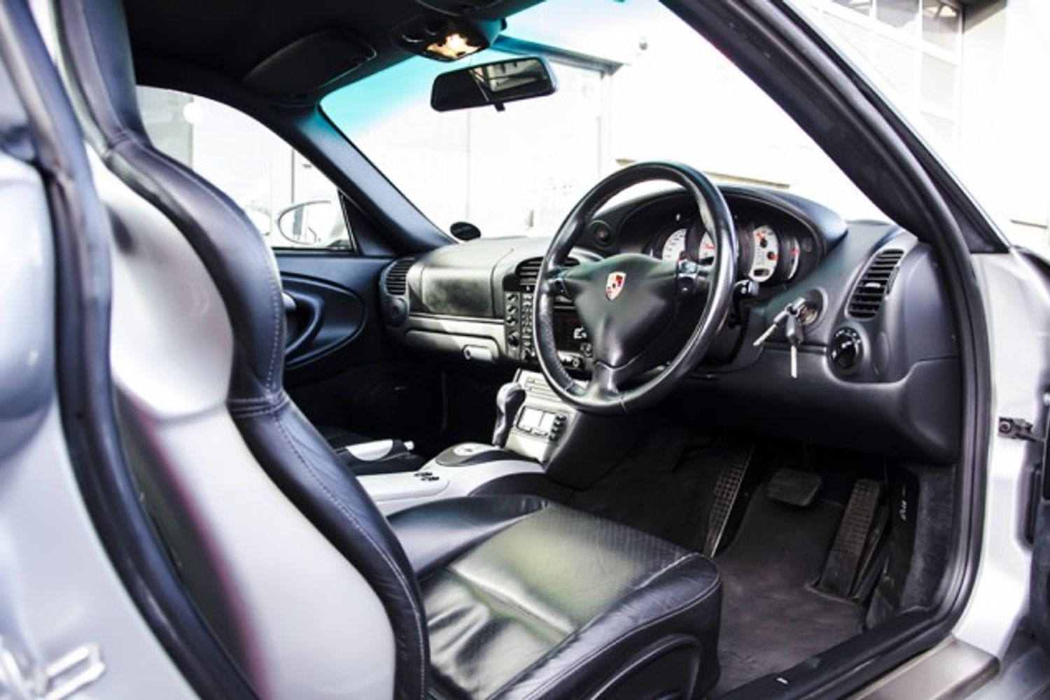 PORSCHE 911 [996] CARRERA 4 COUPE S Tiptronic S