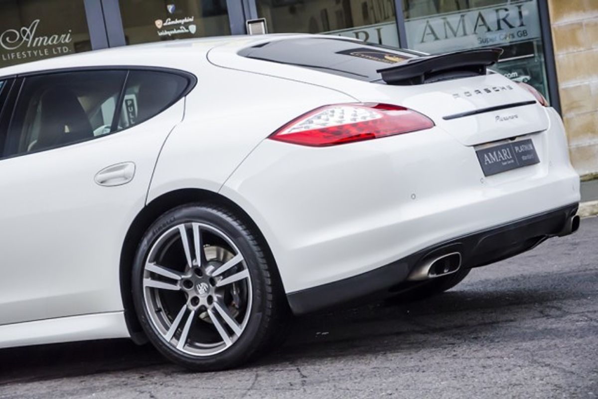 PORSCHE PANAMERA DIESEL SALOON 3.0 V6 Diesel Tiptronic S